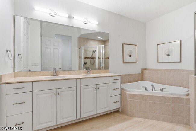 Building Photo - 10731 Mirasol Dr