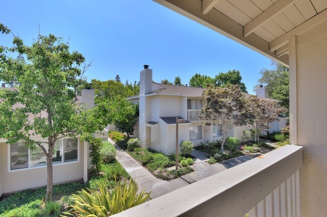 Building Photo - 1225 Picasso Dr