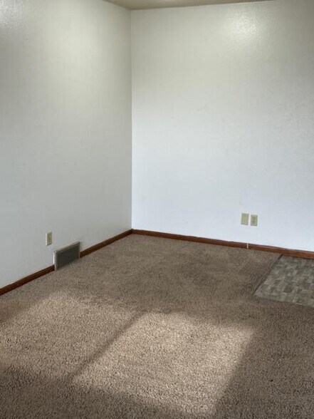 Building Photo - 108 Westwood Dr