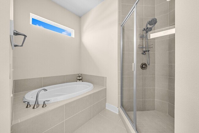 Building Photo - 79 Grande Pointe Dr