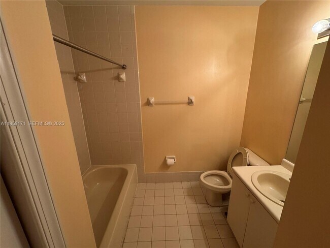 Building Photo - 4249 SW 157th Ave