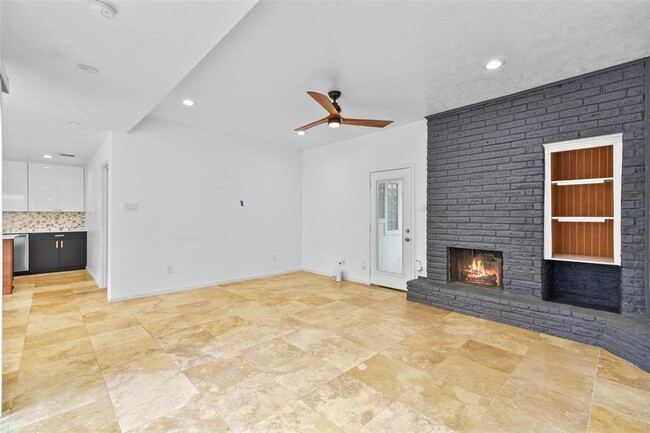 Building Photo - 13726 Wickersham Ln