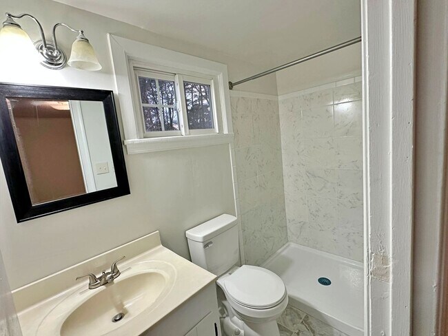 Building Photo - Renovated Rancher with 3 Bedrooms & 2 Baths!