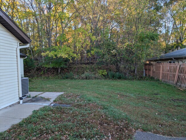 Back yard area - 538 Woodridge Ct