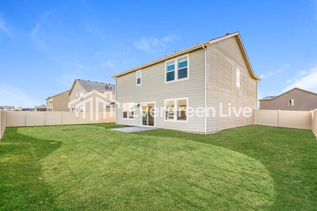 Building Photo - 896 Knowledge St