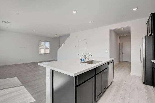 Building Photo - NEW NEXT GEN 4 Bedroom, 2 Story Home in CADENCE!