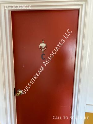 Building Photo - 4000 Oakford Ave