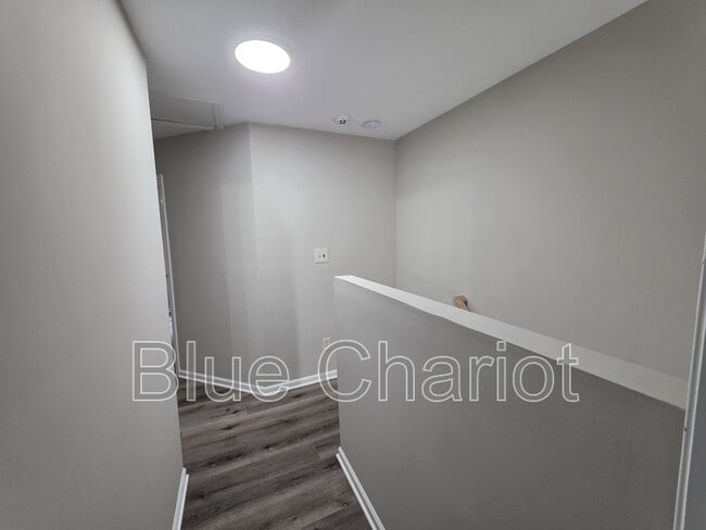 Building Photo - 704 Brye St