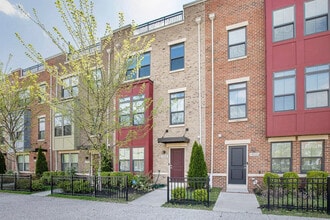 Building Photo - 1020 N Durham St