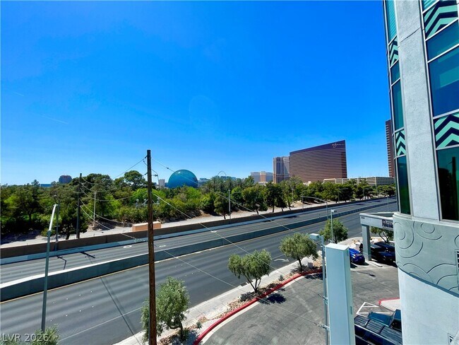 Building Photo - 360 E Desert Inn Rd