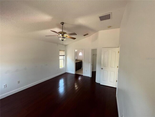 Building Photo - 8908 Southbay Dr