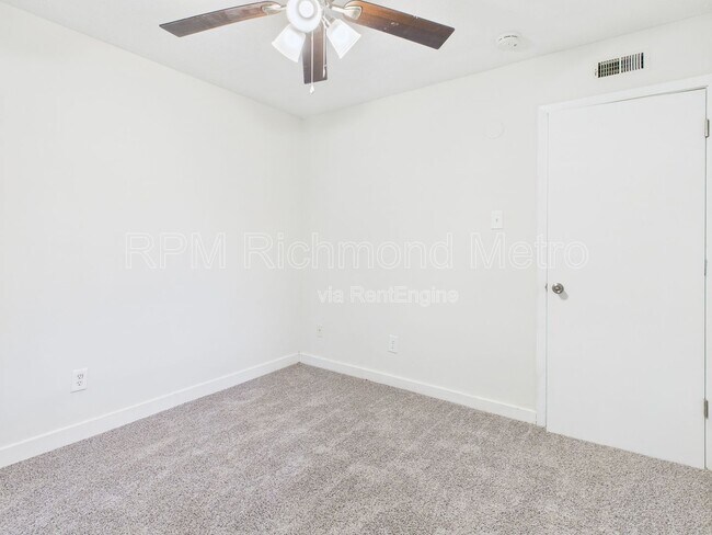 Building Photo - 3206 Midlothian Tpke