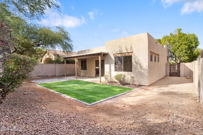 Building Photo - 14971 N 100th Way