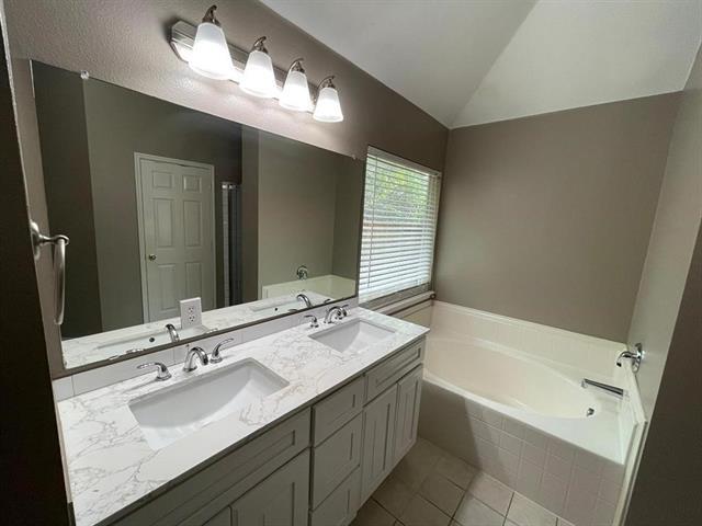 Building Photo - 6937 Willow Crest Dr