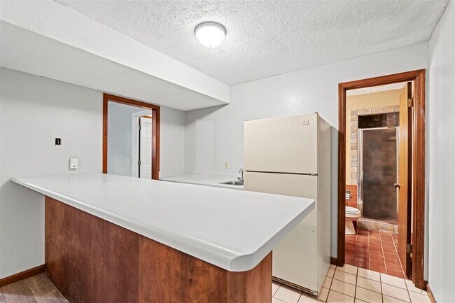 Building Photo - 16 Penfro Dr