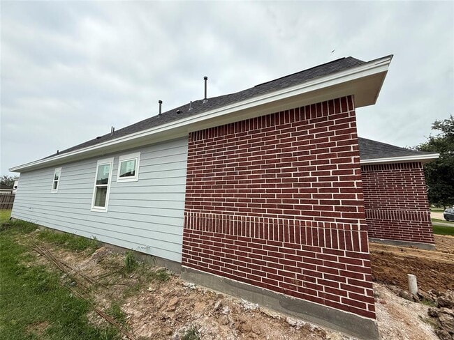 Building Photo - 3826 St Simon Manor Dr
