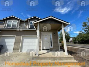 Building Photo - 1410-1412 Marigold Dr