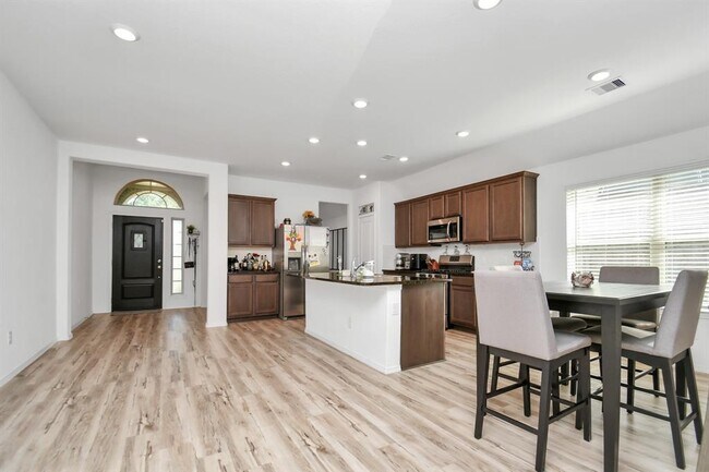 Building Photo - 16114 Long Boat Ct