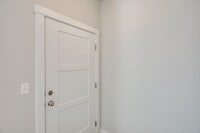 Building Photo - Modern Townhome ready for you today!