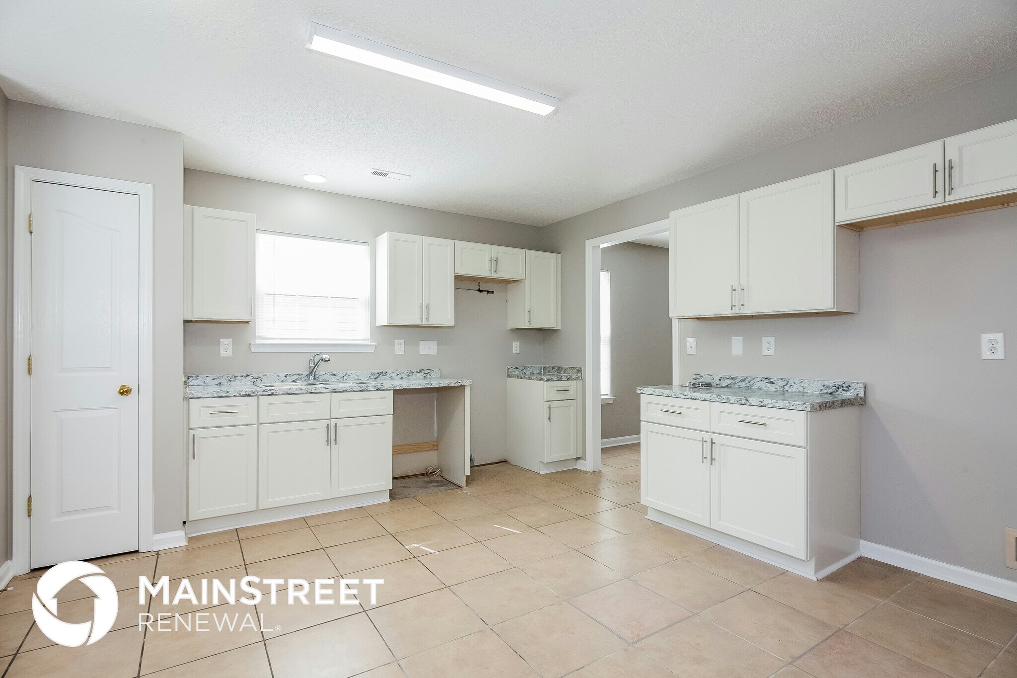 Building Photo - 11124 Pointer Ridge Dr