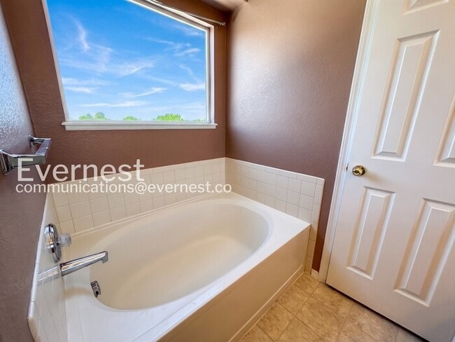 Building Photo - 6598 Fielding Terrace