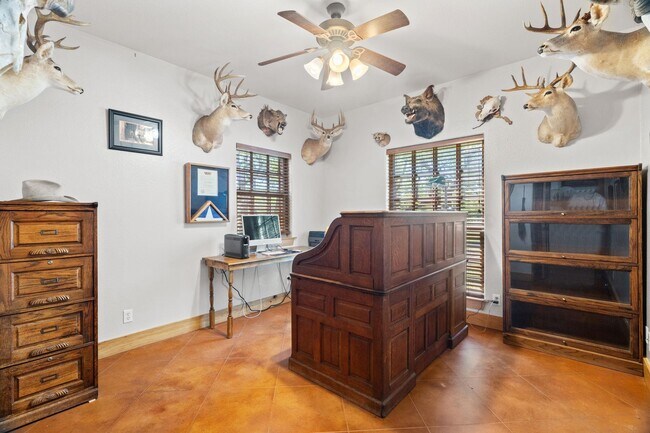 Building Photo - 102 Camm Lary Cir