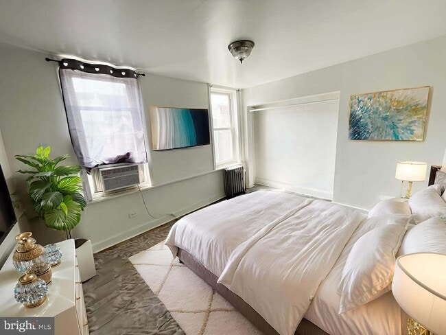 Building Photo - 3007 Arbor St