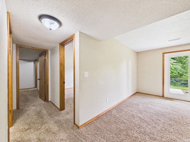 Building Photo - 24625 Spencer Rd