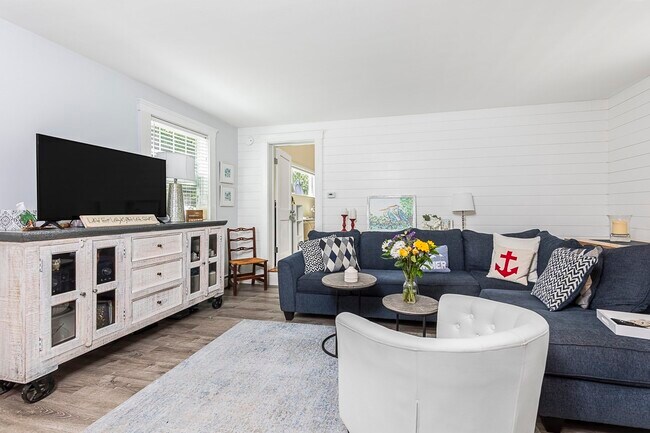 Building Photo - 162 Jersey St