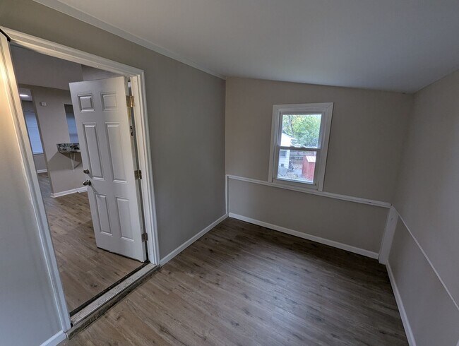 Building Photo - Grenshaw Greatness