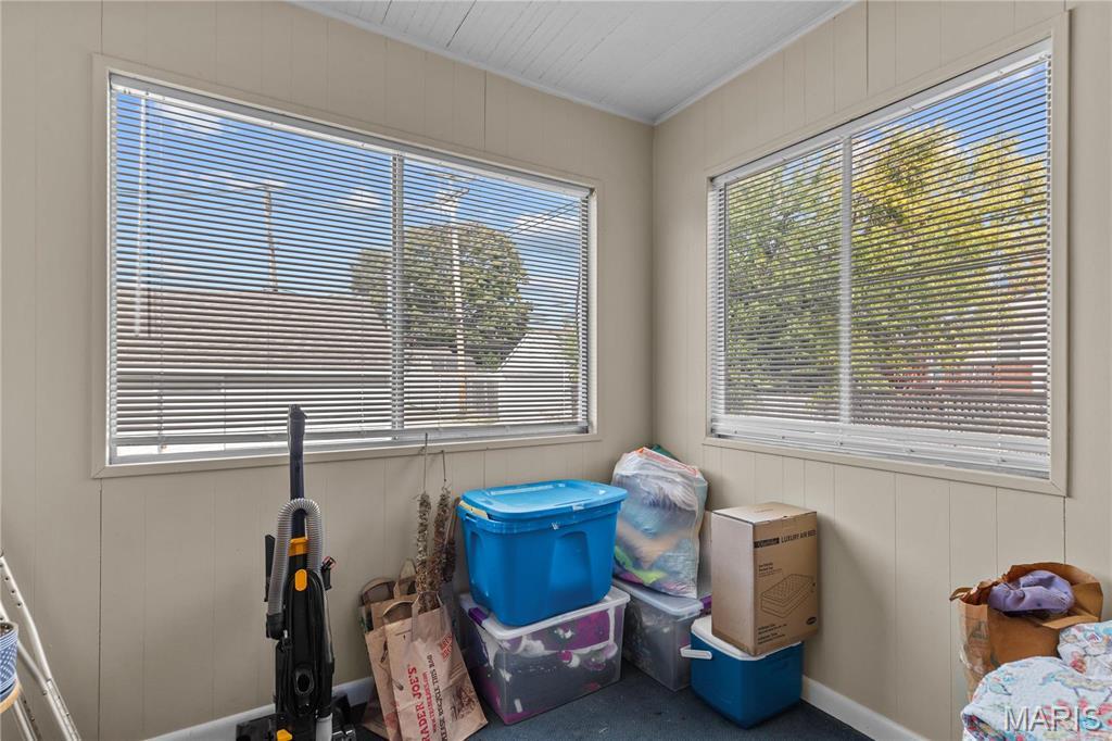 Building Photo - 3317 Lawn Ave