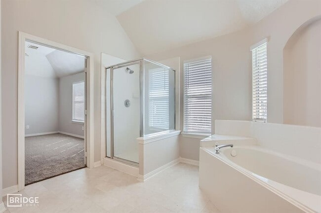Building Photo - 3138 Red Rover Ct
