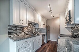 Building Photo - 5328 Newcastle Ave