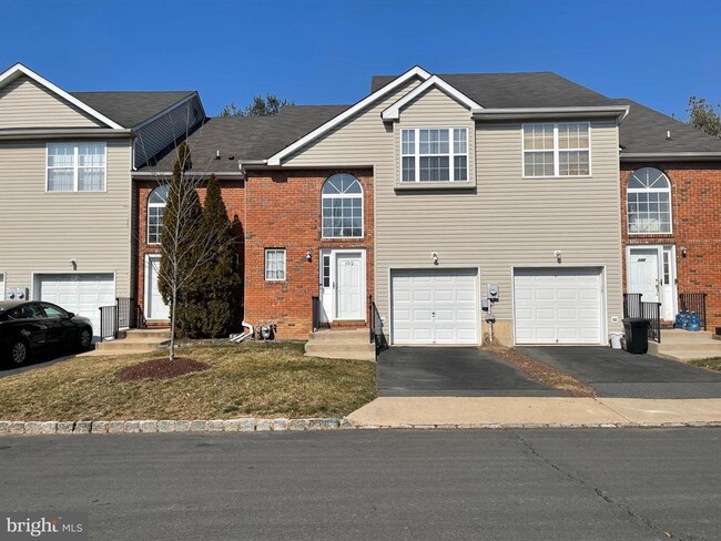 Primary Photo - 102 Orchid Ln