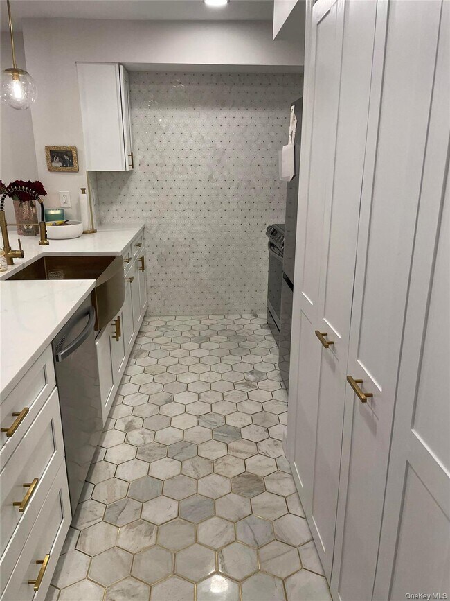 Building Photo - 1 Anchorage Way