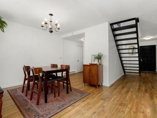 Building Photo - 2467 S Victor St