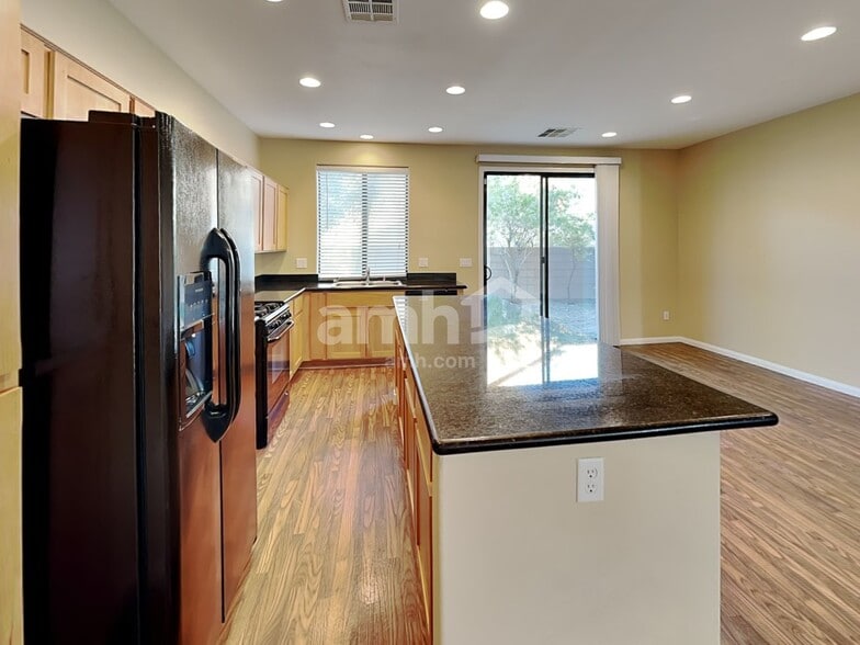 Building Photo - 3932 Yang Ct
