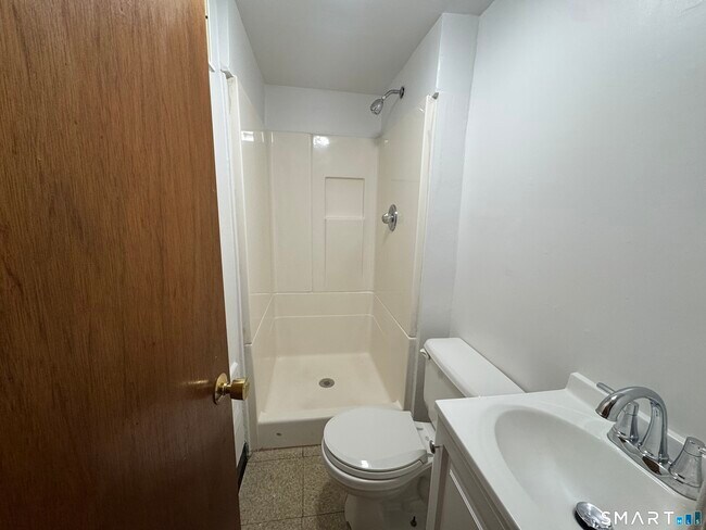 Building Photo - 43 Brooklawn Ave