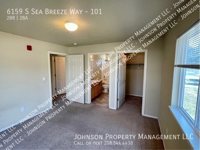 Building Photo - 6159 S Sea Breeze Way