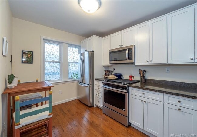 Building Photo - 115 Main St