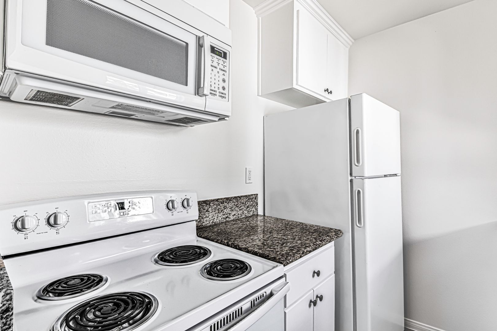 Building Photo - 67 Alamitos Ave