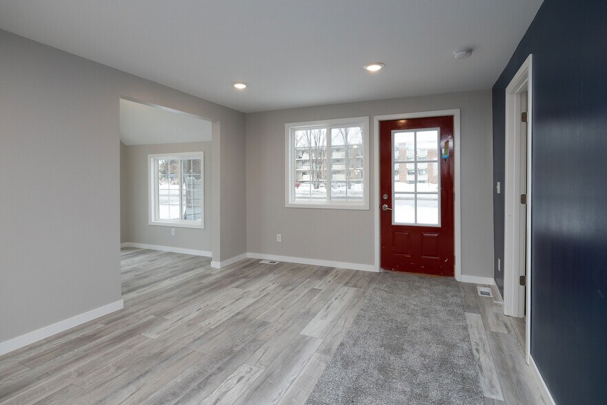 Building Photo - 8835 Nicollet Ave S