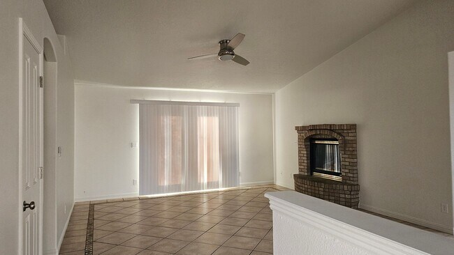 Building Photo - Rare Single-Level 3BR Home w/ Yard & 2-Car Garage