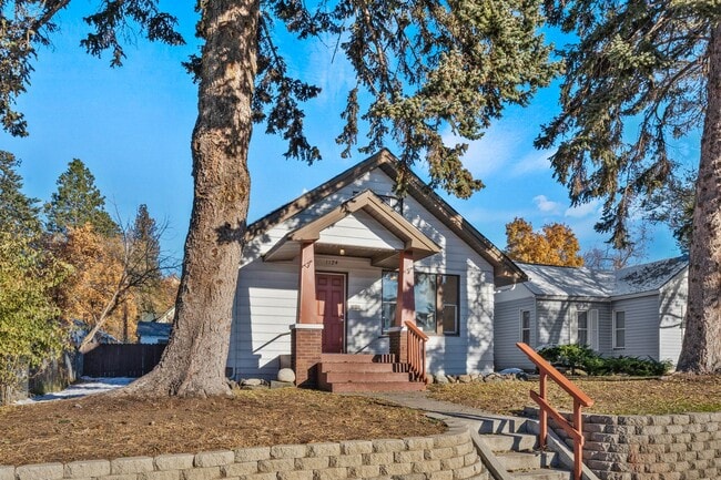 Building Photo - PENDING APPLICATION- Beautiful Home in the...