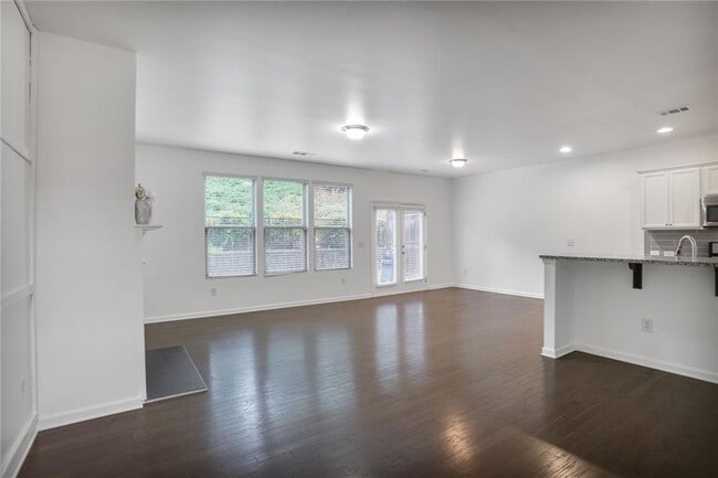 Building Photo - 268 Stone Park Dr