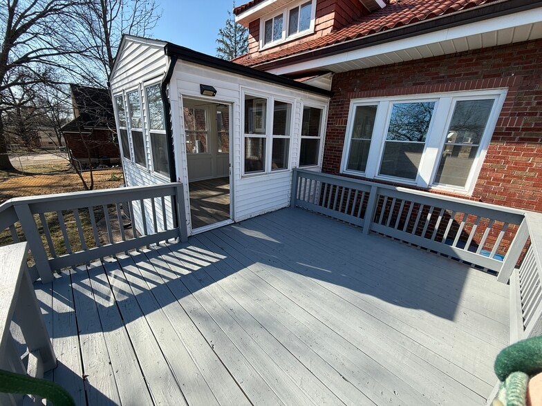 Freshly painted back deck - 3068 Bellerive Dr