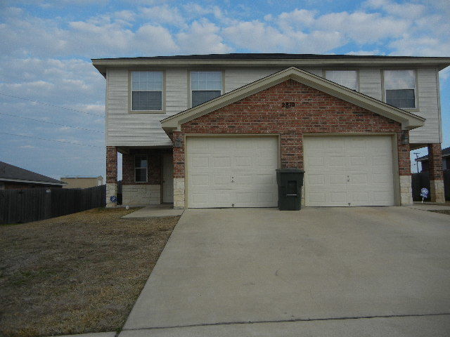 Building Photo - 2810 Windmill Ct