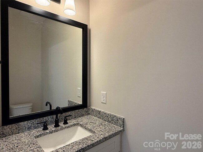 Building Photo - 1211 Tower Dr