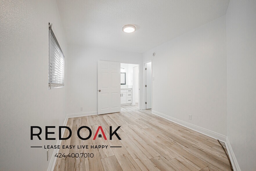 Building Photo - 12460 Lakewood Blvd
