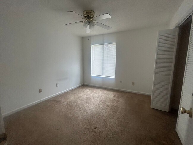 Building Photo - 3235 W Wimbledon Dr